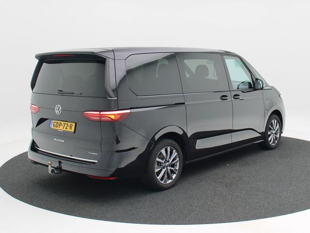 Volkswagen MULTIVAN 1.4 eHybrid L2 Bulli Edition | 7-Persoons | Panoramadak | Trekhaak | Adaptive Cruise | Carplay | Camera | Navigatie | Stoelverwarming | 18 inch | 35.946 Km!!