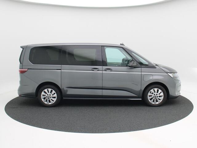 Volkswagen MULTIVAN 1.4 eHybrid 218 Pk Automaat L2 Life 7-Persoons | Adaptive Cruise | Stoelverwarming | Panoramadak | Trekhaak | Navigatie | Camera | 17 Inch | 24.613 Km!!