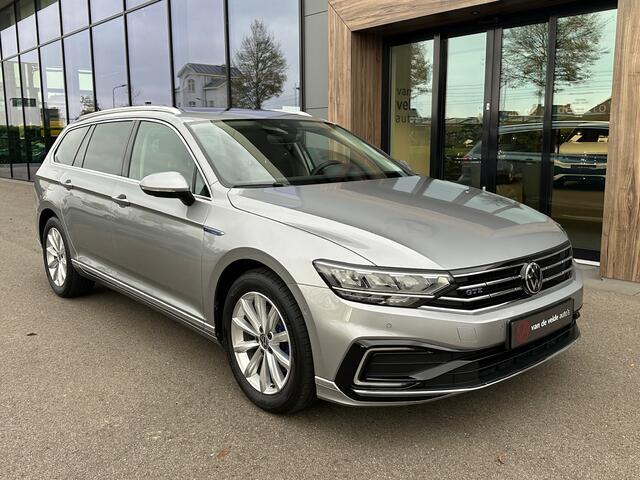 Volkswagen PASSAT Variant 1.4 TSI PHEV GTE | Panoramadak | Virtual Cockpit | 360 Camera | Rijklaar incl. garantie