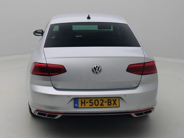 Volkswagen PASSAT 1.5 TSI Elegance Business R