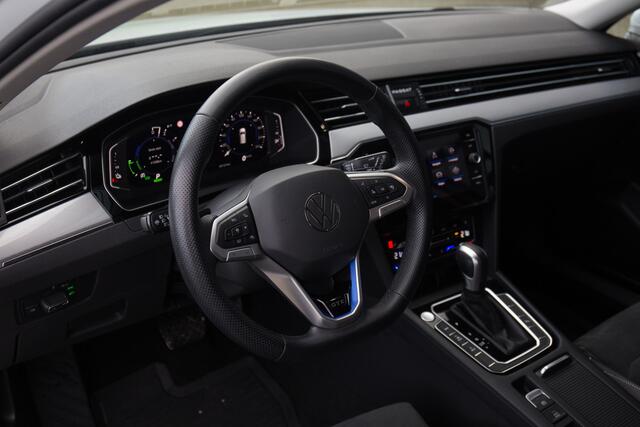 Volkswagen PASSAT Variant 1.4 TSI PHEV GTE Business , Adap. cruise, Trekhaak, Carplay,