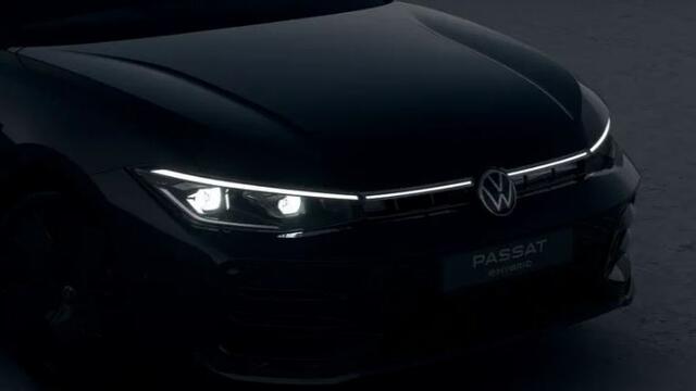 Volkswagen PASSAT Variant 1.5 eHybrid R-Line Business