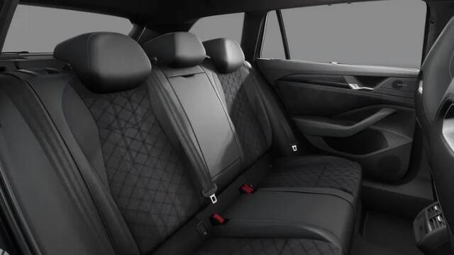 Volkswagen PASSAT Variant 1.5 eHybrid R-Line Business