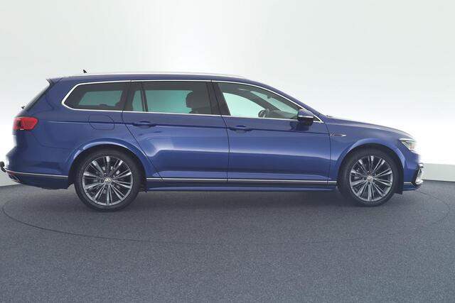 Volkswagen PASSAT Variant 2.0 TSI 190pk DSG R-Line Elegance Trekhaak Stoelverwarming Virtual Cockpit Navigatie