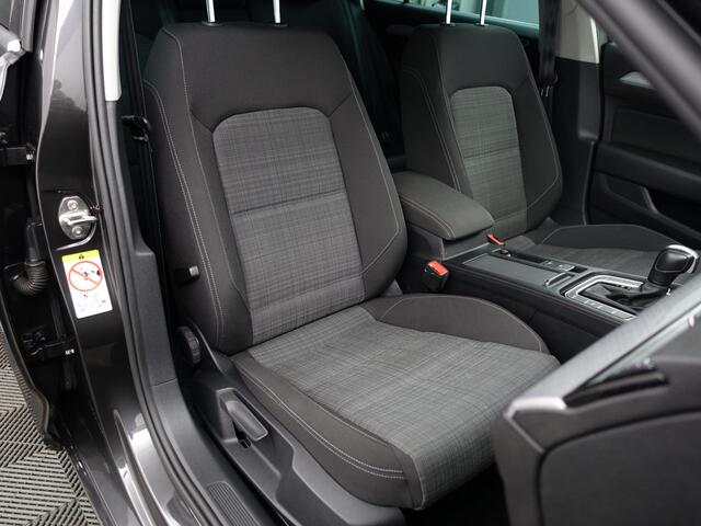 Volkswagen PASSAT Variant 1.5 TSI Business Aut- Ada Cruise, Ergo Comfort, Keyless, Carplay, Park Assist, Elek Trekhaak, Led