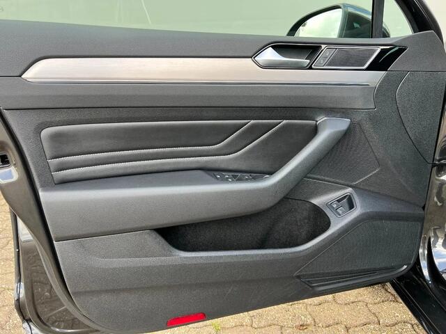 Volkswagen PASSAT 1.4 PHEV GTE, Highline, Virtual, Leder, 1e eigenaar