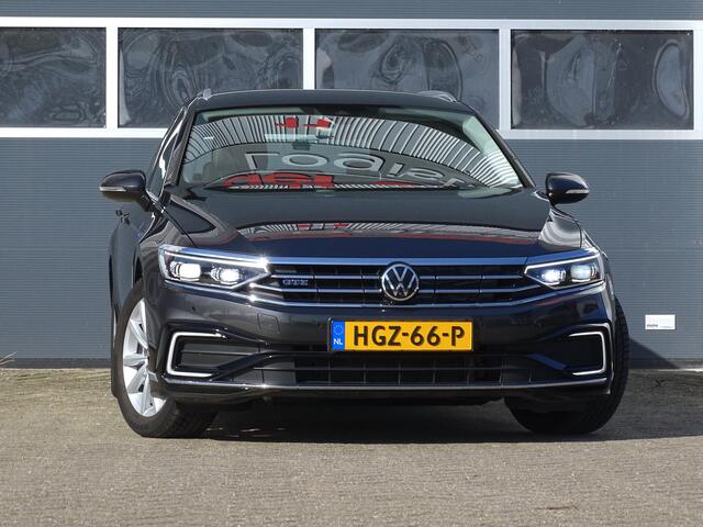 Volkswagen PASSAT Variant 1.4 TSI PHEV GTE Business | Elektrische trekhaak | Park Assist | Adaptive cruise | Ergocomfort stoel | 360 cam | Achteruitrijcamera | Lederen bekleding / alcantara bekleding | DAB | Apple CarPlay | Lane Assist | Side Assist | Elektrisch bedienbare