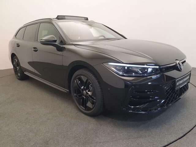 Volkswagen PASSAT Variant 1.5 eHybrid 272pk DSG/AUT R-Line Wegklapbare trekhaak, Panoramadak, Leder