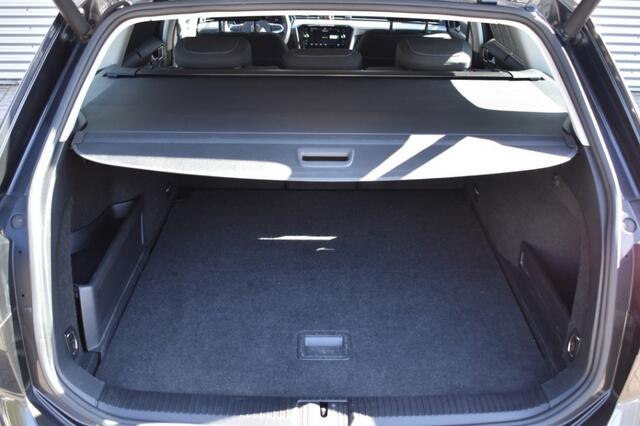 Volkswagen PASSAT 1.4 TSI PHEV GTE / ADAP. CRUISE / P.CAM. / 100% DEALER ONDH.