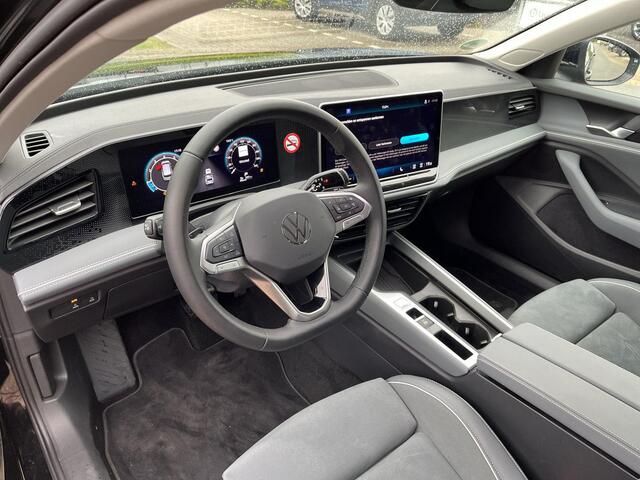 Volkswagen PASSAT Variant 1.5 eTSI Business | Trekhaak | ERGO | ACC |