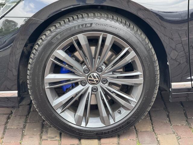 Volkswagen PASSAT Variant 1.4 TSI PHEV GTE Business Trekhaak | Pano | Leer