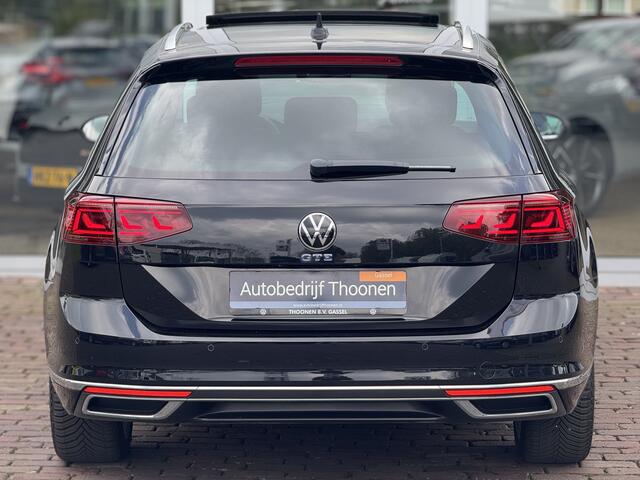 Volkswagen PASSAT Variant 1.4 TSI PHEV GTE Business Trekhaak | Pano | Leer