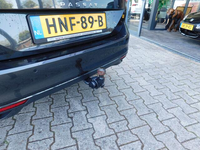 Volkswagen PASSAT Variant 1.5 TSI/DSG Business, Acc, Led, Trekhaak, Carplay, Navi