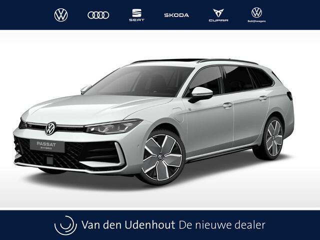 Volkswagen PASSAT Variant 1.5 eTSI R-Line Edition | Panoramadak | 19" | Demonstratieauto