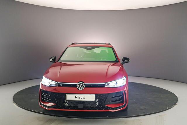 Volkswagen PASSAT Variant R-Line Business 1.5 eTSI 150pk DSG Automaat Panoramadak, Elektrische achterklep, Navigatie, Harman Kardon audio, Adaptive cruise control, Stuurwiel verwarmd