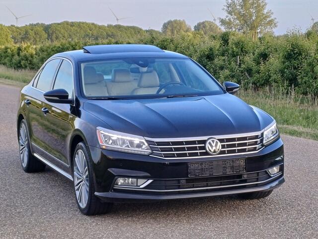 Volkswagen PASSAT 3.6L V6 Highline /Unieke Auto!/Nieuwstaat!/