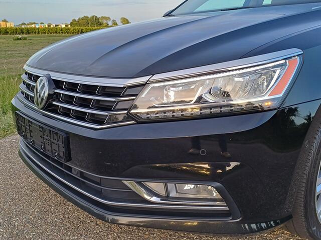 Volkswagen PASSAT 3.6L V6 Highline /Unieke Auto!/Nieuwstaat!/