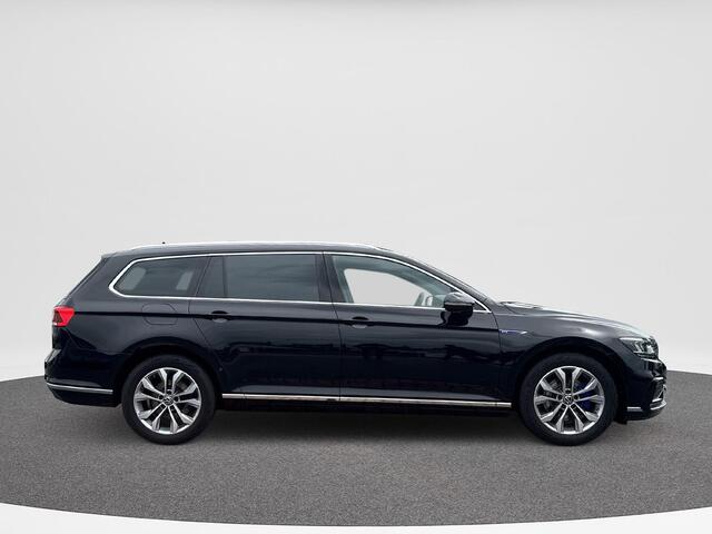 Volkswagen PASSAT Variant 1.4 TSI PHEV GTE Business 218Pk | Trekhaak | Pano Dak | ERGO Massage | App Connect |