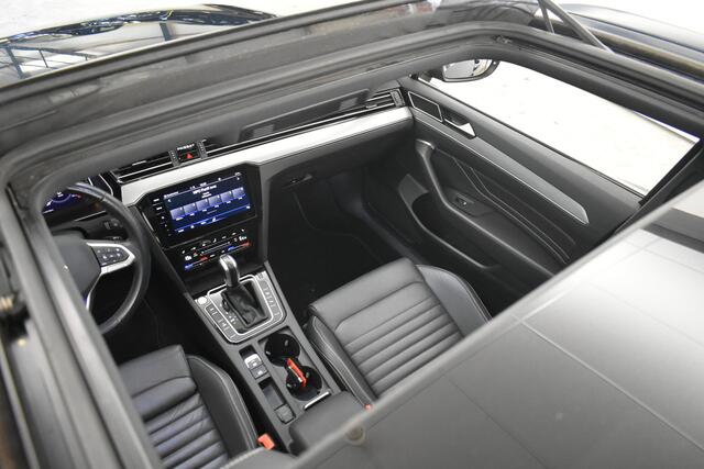 Volkswagen PASSAT GTE eLTrekh+aklep zwarte hemel vol leder Virtual Disc Pro Navi Panodak