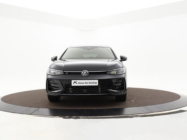 Volkswagen PASSAT Variant 1.5 eHybrid 272pk DSG R-Line Edition · Keyless · Massage · Camera · Elek. trekhaak · Elek. Achterklep · 18'' Inch ·