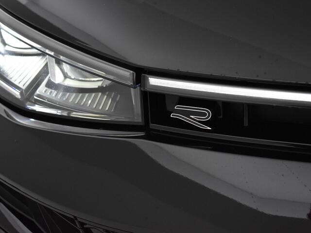 Volkswagen PASSAT Variant 1.5 eHybrid 272pk DSG R-Line Edition · Keyless · Massage · Camera · Elek. trekhaak · Elek. Achterklep · 18'' Inch ·