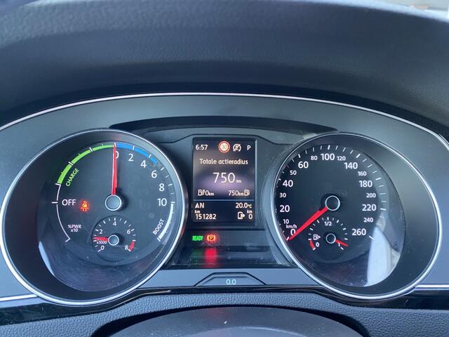 Volkswagen PASSAT 1.4 TSI GTE HIGHLINE