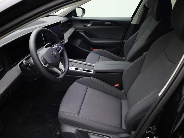 Volkswagen PASSAT Variant 1.5 eTSI/150PK Business · Achteruitrijcamera · Trekhaak · Cruise Control Adaptief