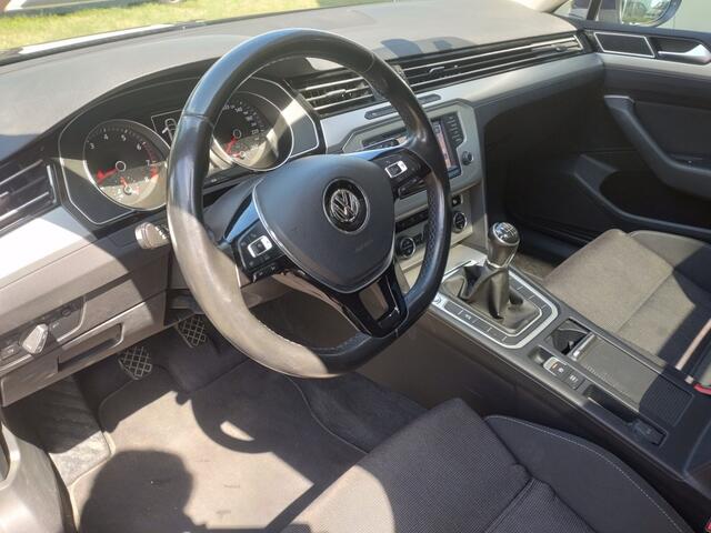 Volkswagen PASSAT 1.4 TSI Connected S.
