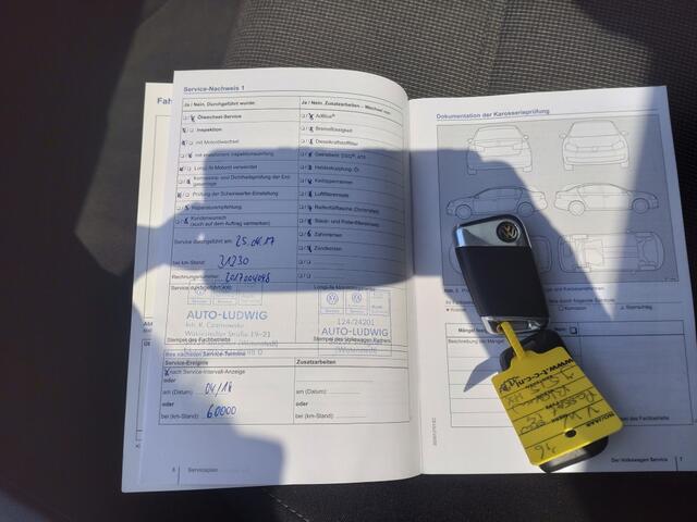 Volkswagen PASSAT 1.4 TSI Connected S.