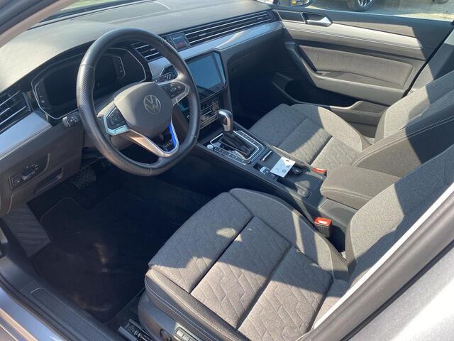 Volkswagen PASSAT Variant 1.4 TSI PHEV GTE Business | 218Pk | A-Camera | Trekhaak | ERGO Massage |