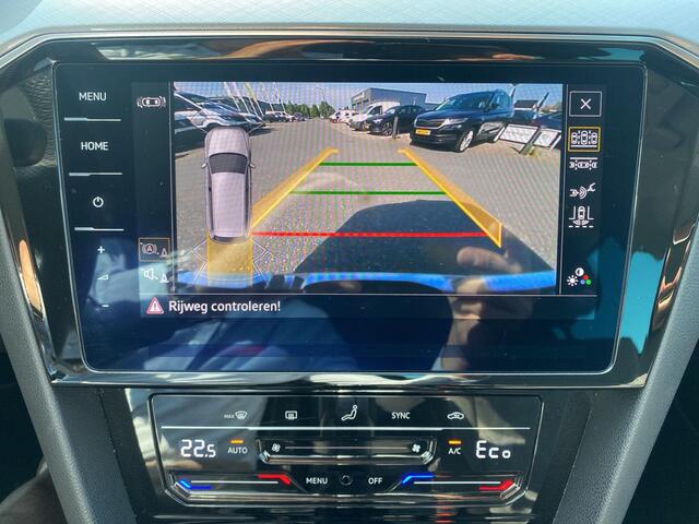 Volkswagen PASSAT Variant 1.4 TSI PHEV GTE Business | 218Pk | A-Camera | Trekhaak | ERGO Massage |