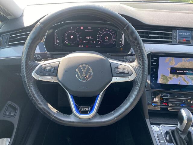 Volkswagen PASSAT Variant 1.4 TSI PHEV GTE Business | 218Pk | A-Camera | Trekhaak | ERGO Massage |