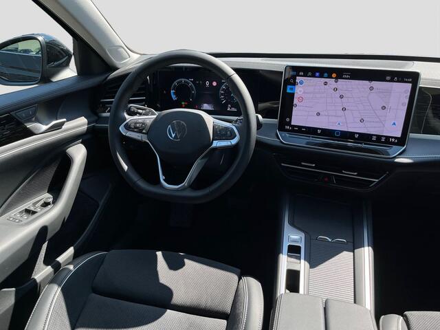 Volkswagen PASSAT Variant 2.0 TDI 150 PK DSG ACC LED 360 Camera Trekhaak Massage