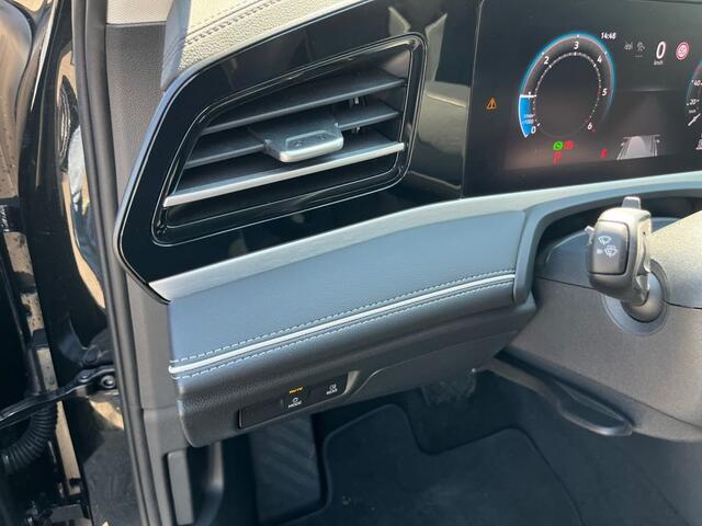 Volkswagen PASSAT Variant 2.0 TDI 150 PK DSG ACC LED 360 Camera Trekhaak Massage