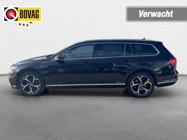 Volkswagen PASSAT 1.4TSI Hybrid GTE R-Line Leder IQ-light Navi ADCR Camera HEAD 18