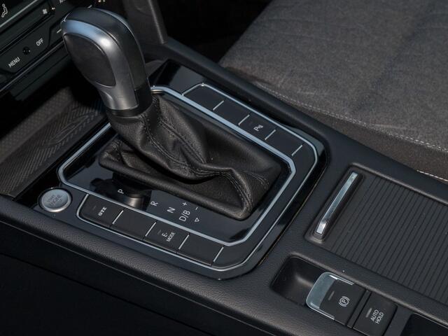 Volkswagen PASSAT 1.4TSI Hybrid GTE R-Line Leder IQ-light Navi ADCR Camera HEAD 18