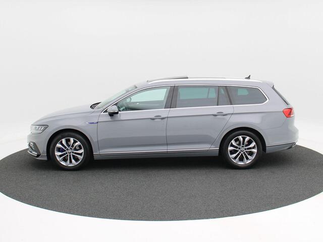Volkswagen PASSAT Variant 1.4 TSi 218 Pk Automaat PHEV GTE Business | Panoramadak | 17 Inch | Winterpakket | Alcantara | Camera | Privacy Glass | 87.780 Km!!