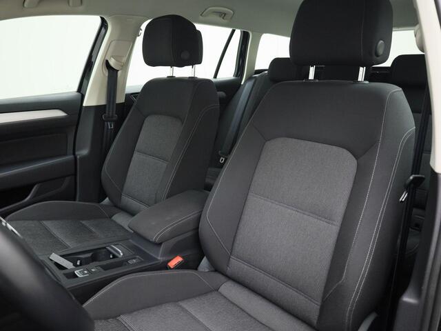 Volkswagen PASSAT Variant 1.4TSI/125PK Comfortline Business DSG · Navigatie · App connect · Camera + Parkeersensoren