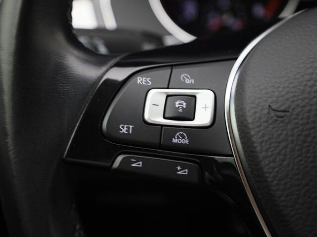 Volkswagen PASSAT Variant 1.4TSI/125PK Comfortline Business DSG · Navigatie · App connect · Camera + Parkeersensoren