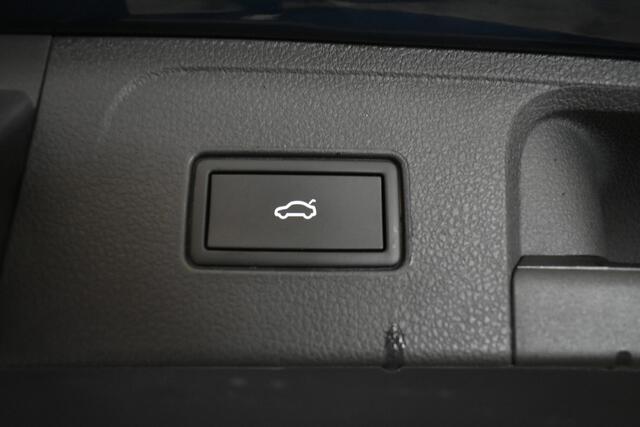 Volkswagen PASSAT Variant 1.4 TSI PHEV GTE Business Head-up Dis Elk. Aklep Pano 360 Cam Trekh Memo-seats Dhoek Det