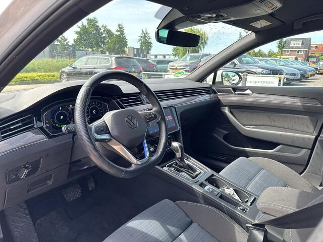Volkswagen PASSAT 1.4 TSI PHEV GTE Business | 218 pk | Trekhaak | LED | ACC | A-Camera | App Connect |