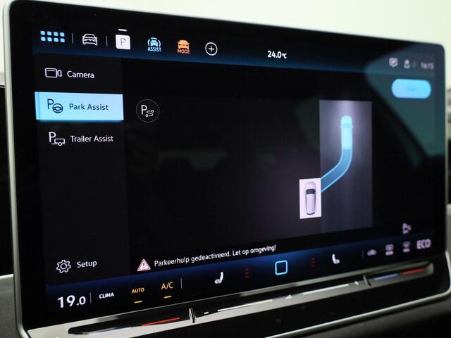 Volkswagen PASSAT Variant 1.5eHybrid 200kW/272PK R-Line DSG · Panoramadak · Trekhaak · 360°Camera + Parkeersensoren · Garantie tot augustus 2029 of 100000km.