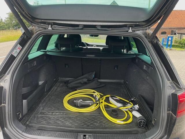 Volkswagen PASSAT Variant 1.4 TSI PHEV GTE Business, Trekhaak, Virtual Cockpit, Camera