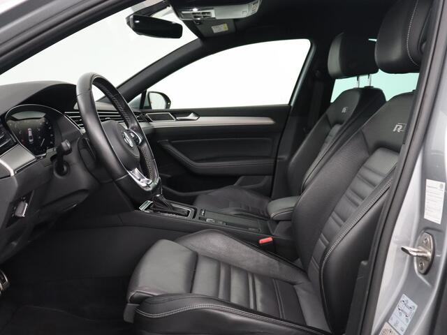 Volkswagen PASSAT 1.5 TSI R Line | Nappaleder | Stoelverwarming | Trekhaak | LED Plus | Adaptive cruise | Carplay | Virtual Cockpit | Navigatie | Climate control