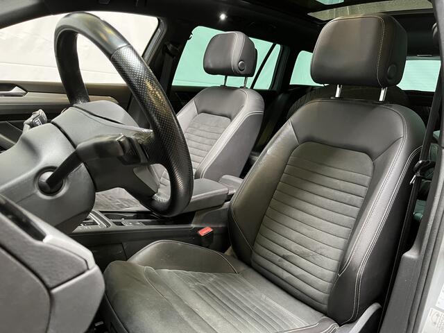 Volkswagen PASSAT Variant 1.4 TSI PHEV GTE Business / AUTOMAAT/ PANO/ ALCANTARA/ ELEKTR. TREKHAAK/ KEYLESS/ MATRIX/ 3-ZONE CLIMA/ APP-CONNECT/ ADAPT. CRUISE/ NAVI/ STOEL VERWARM./ DIGITAL DASH