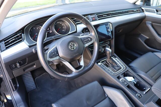 Volkswagen PASSAT Variant 1.5 TSI R-Line Business, Cruise Control, Automaat, Apple Carplay, Climate Control, PDC V+A, Navigatie, Prijs Is Rijklaar Inclusief 6 Maanden Garantie