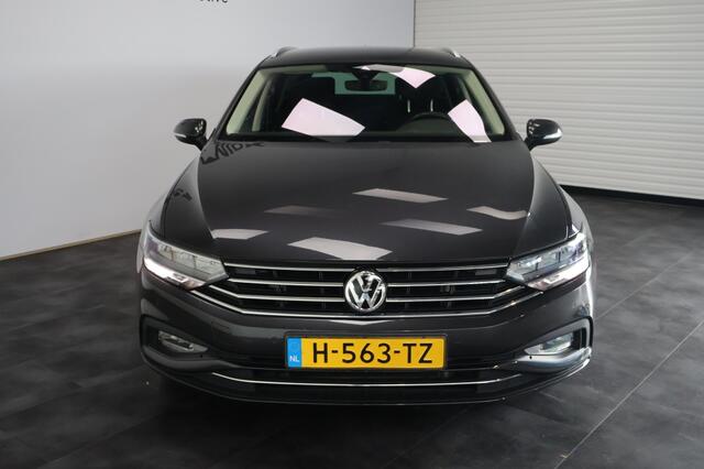 Volkswagen PASSAT 1.5 TSI Comfort Business Automaat | Navigatie | Camera | LED