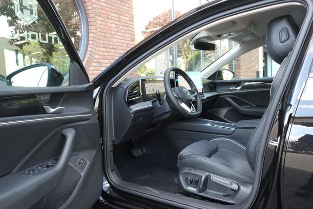 Volkswagen PASSAT Variant 1.5 eHybrid Elegance Business Headup display, 360° Camera