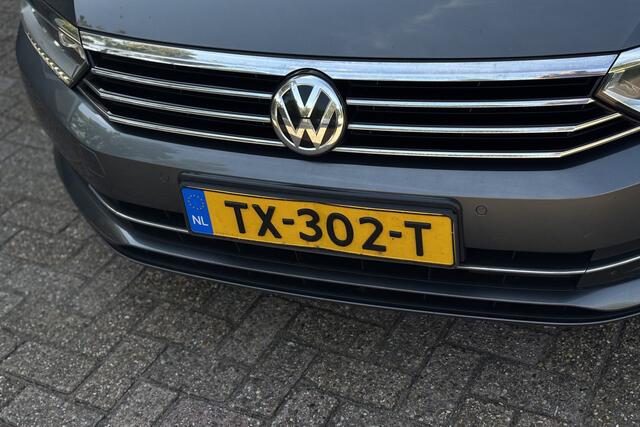 Volkswagen PASSAT Variant 1.4 TSI Highline Business R | GEEN INRUIL! | Trekhaak | Adaptieve Cruise | Elek. Verstelbare stoelen