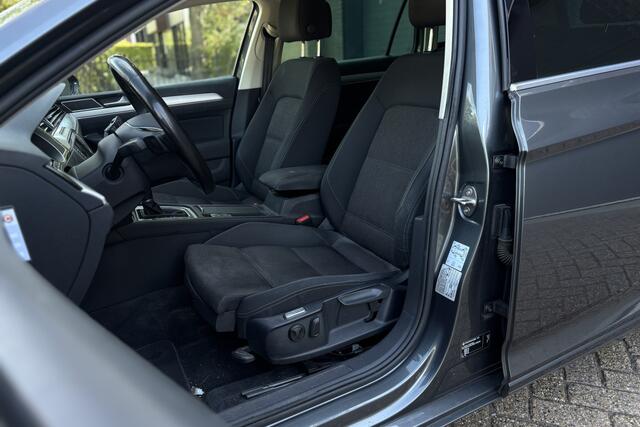 Volkswagen PASSAT Variant 1.4 TSI Highline Business R | GEEN INRUIL! | Trekhaak | Adaptieve Cruise | Elek. Verstelbare stoelen